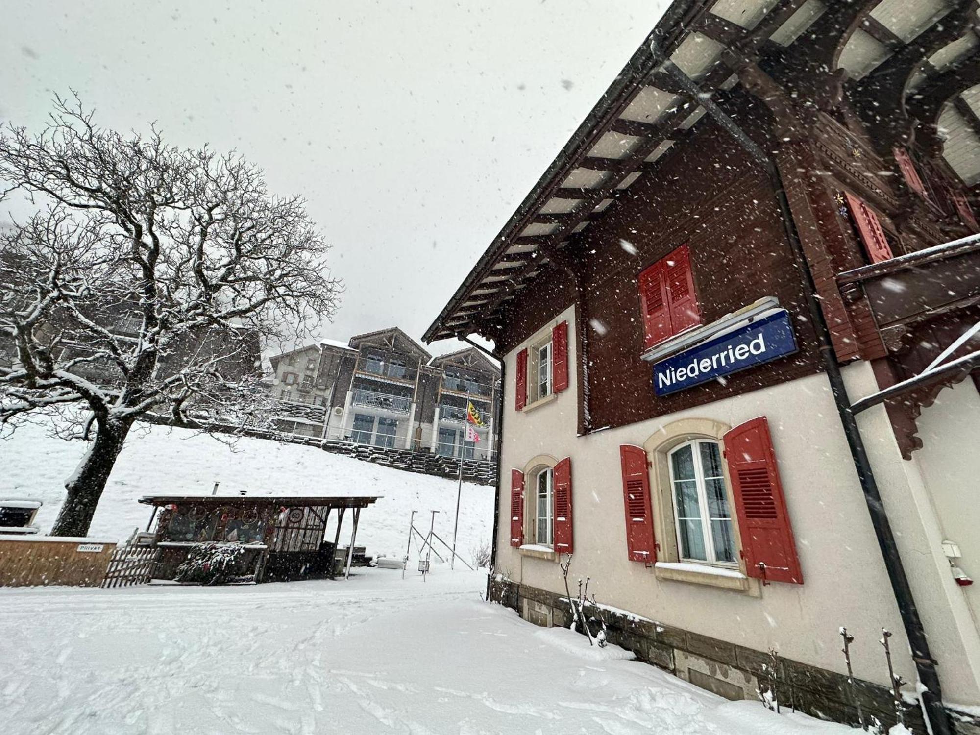 Lake Facing Studio Niederried bei Interlaken Exterior photo
